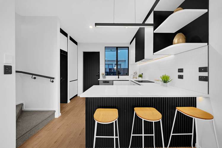 4/71 Cardiff Road Pakuranga Heights_12