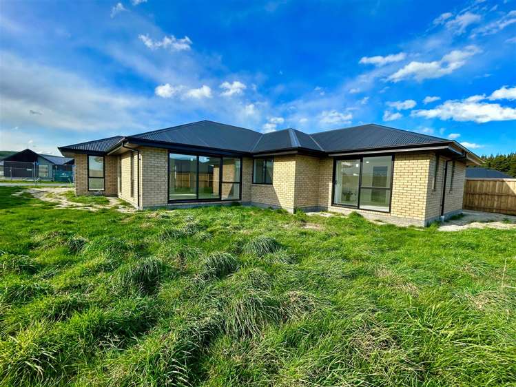 52 Hilton Drive_0