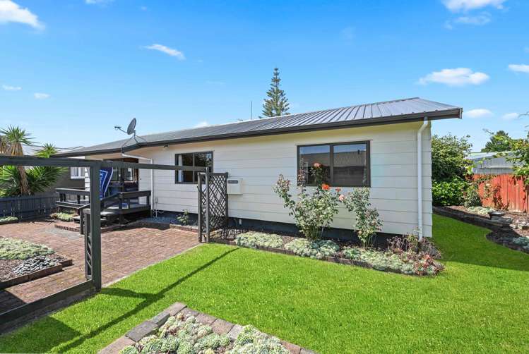 24a Macdonald Road Glenview_1