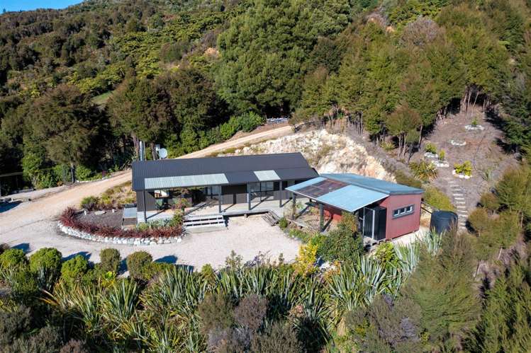 241 McCallum Road Takaka_18