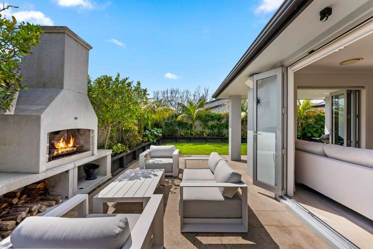 14 Lombardia Way Karaka_1