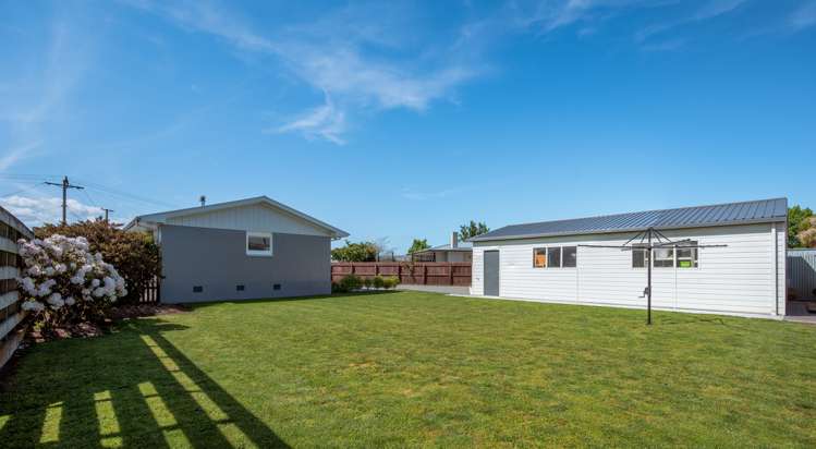 8 Houghton Crescent Redwoodtown_17