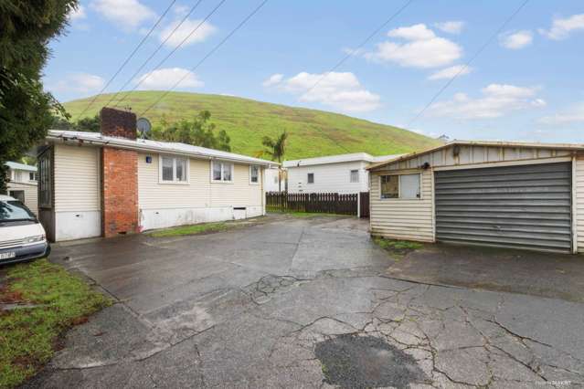 1,2,3/32 Kapuka Road Mangere Bridge_2