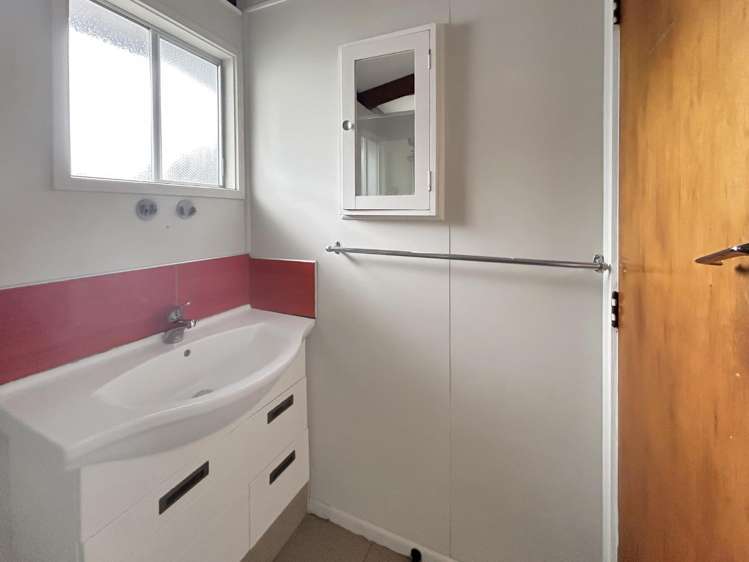 2/330 Marine Parade 2120_6