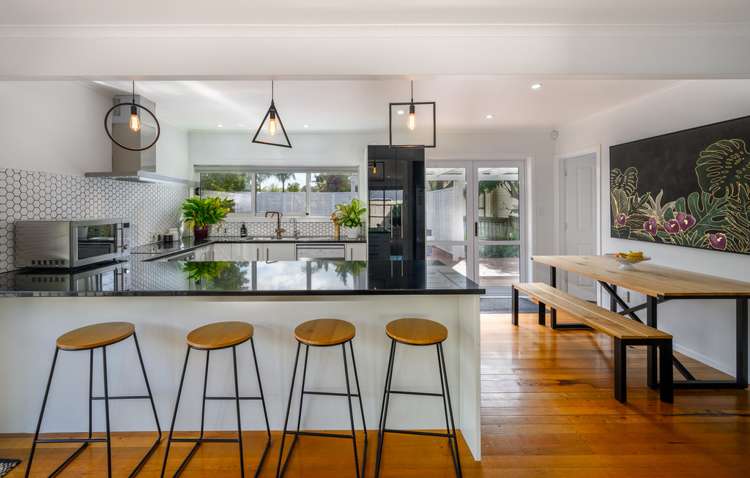 6 Freyberg Place Howick_9