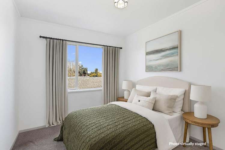 2/50 Te Kanawa Crescent Henderson_5