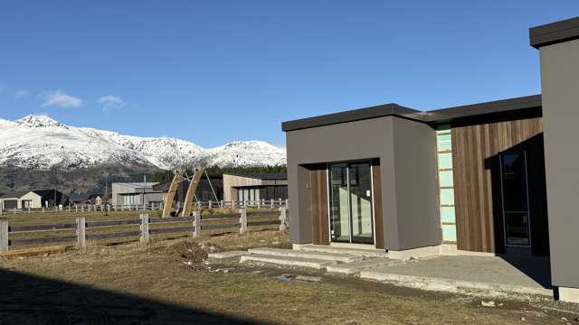 178 Burdon Loop Lake Hawea_3