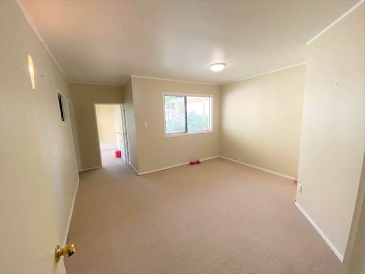 8 Eleanor Place Blockhouse Bay_13