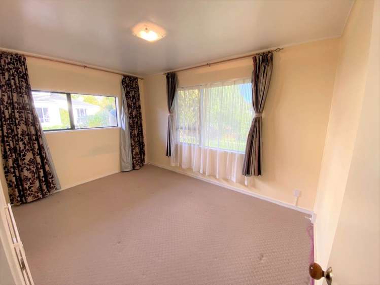 8 Eleanor Place Blockhouse Bay_12