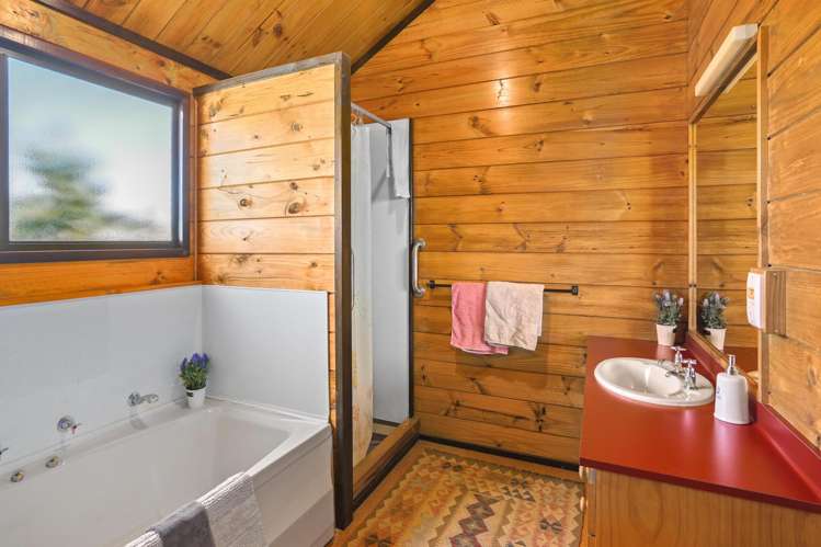 180 Leader Road West Waiau_17