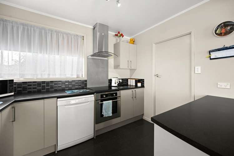 22 Sunnyhills Avenue Glenview_5