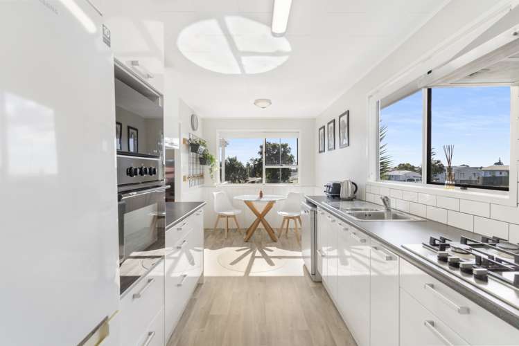 83 Te Irirangi Drive Clover Park_9