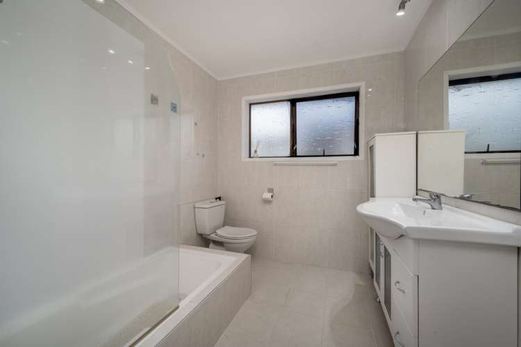 1/3 Sarah Place Farm Cove_15