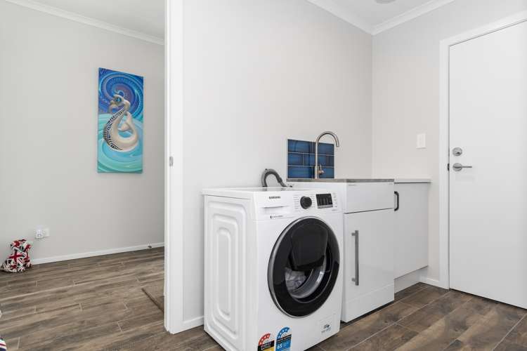 27 Te Otinga Place Pyes Pa_24