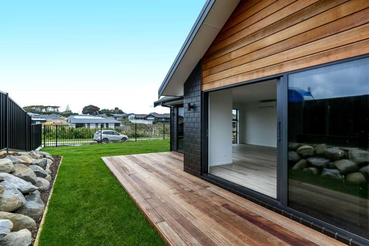 49 Coby Sydney Drive Bell Block_11