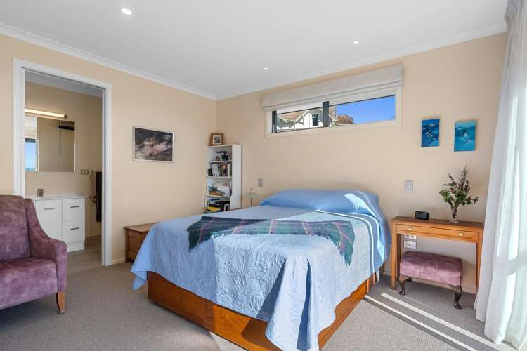 221 The Ridgeway Stoke_8