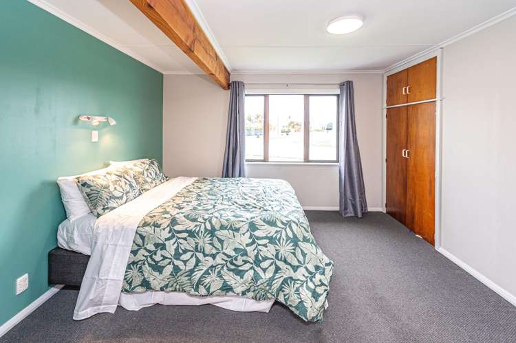 24 Selwyn Crescent College Estate_9