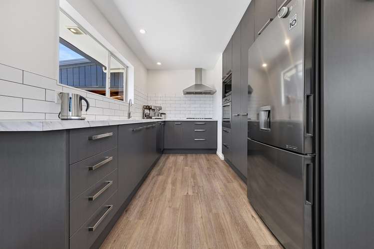 2 John Leith Place Leithfield_5