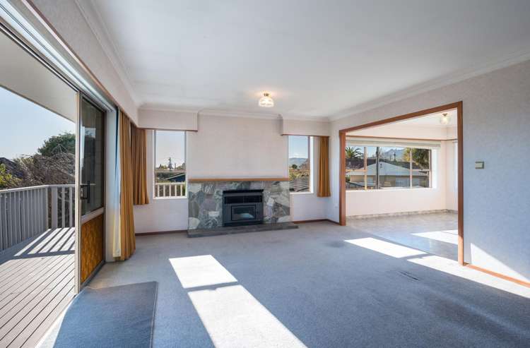 2 Balmoral Place Stoke_16