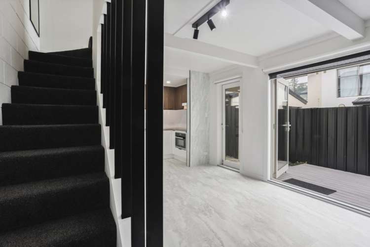 3/345 Armagh Street Linwood_6