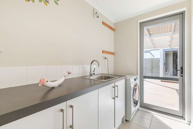 59 Bruce Pulman Drive Takanini_13