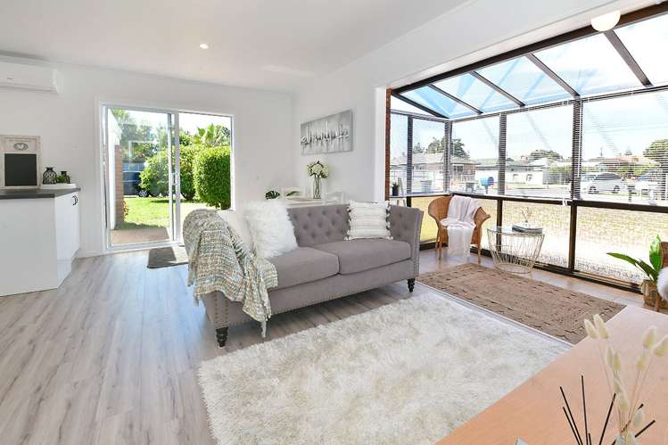 1/70 Florence Avenue Orewa_2