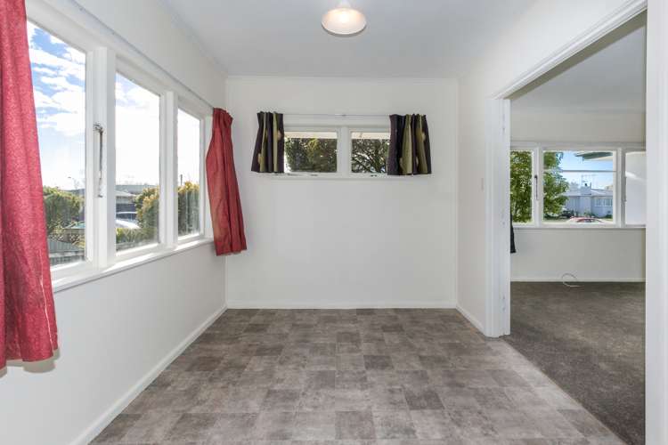 29 Darwin Crescent Maraenui_5