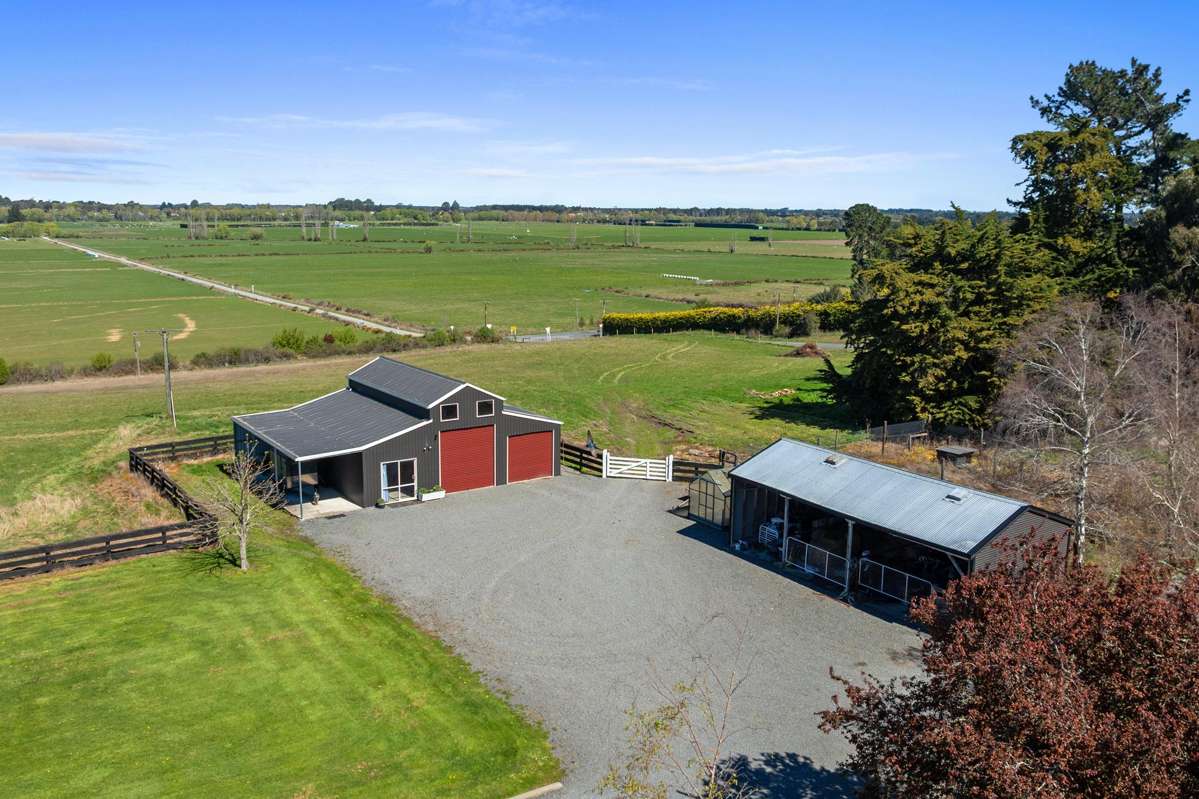 12 Davis Road_1