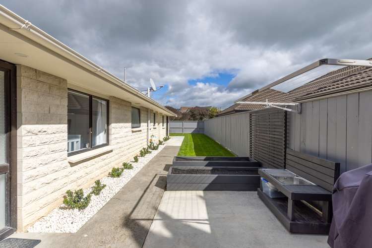 7 Caroline Crescent Highbury_17