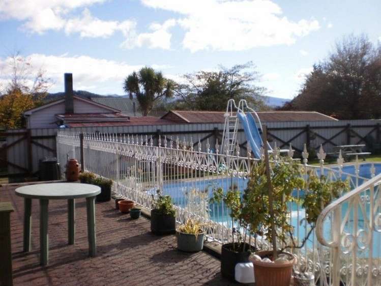 42 Victory Street Reefton_21