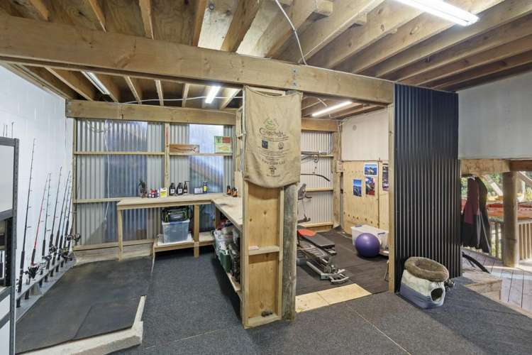 16 Ridge Lane New Plymouth_22