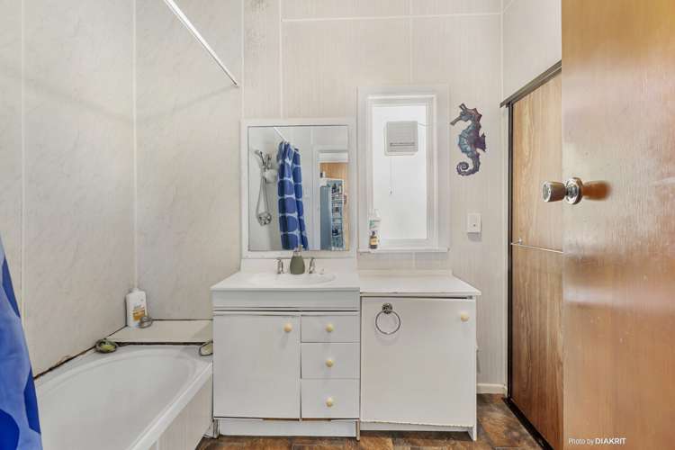 6 Carlisle Street Island Bay_12