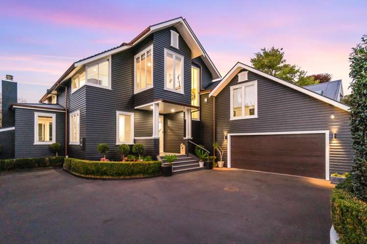 16 Golf Road Epsom_29