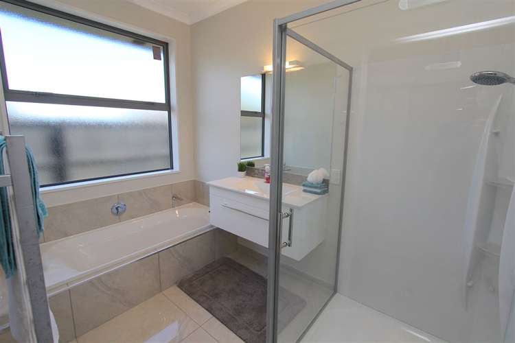 7 Napier Drive Wigram_13