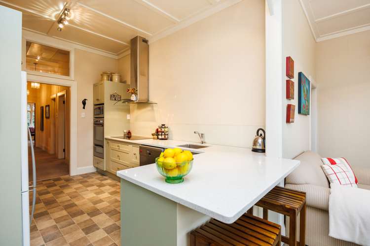 20 Moerangi Street West End_17