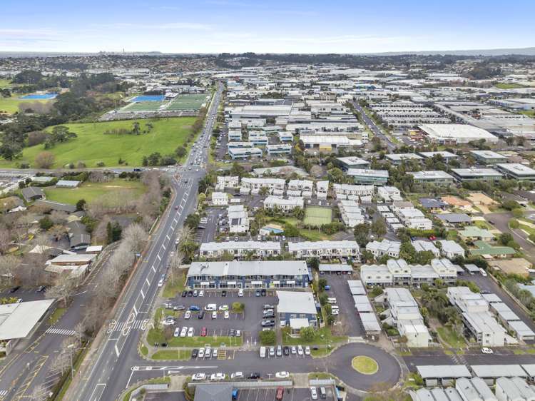 H/86 Bush Road Albany_14