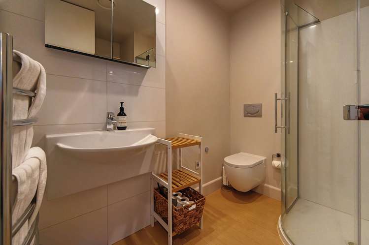 10/5 Bisley Avenue Moana_17