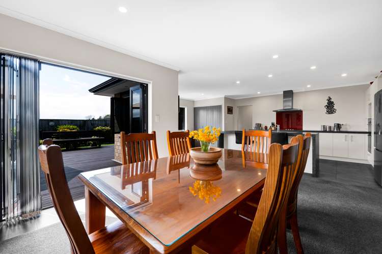 38 Montague Grove Stratford_7