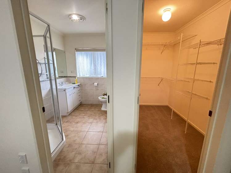 8 Rosebay Rise Henderson_8