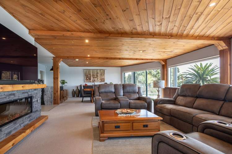 6577 Pouto Road Pouto_10