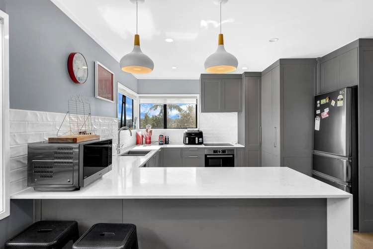 30 Oaktree Avenue Browns Bay_10