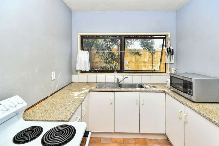 5/1 Robertson Road Favona_7