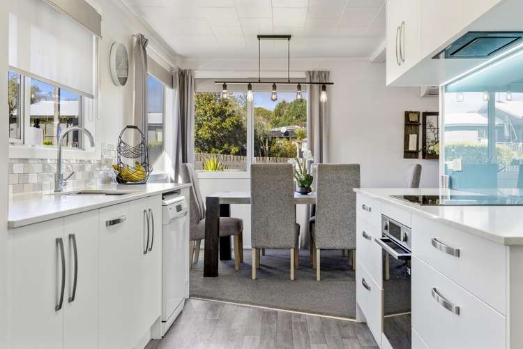 19 Holland Grove Richmond Heights_10