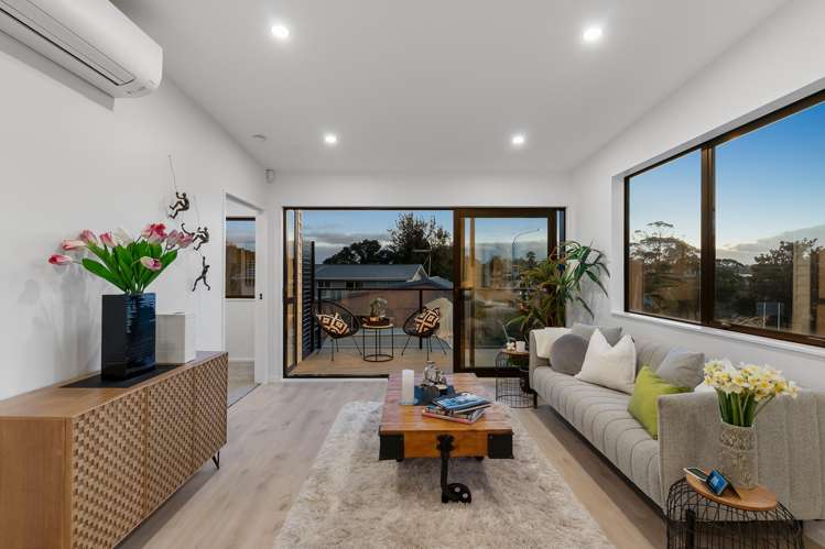 937D Whangaparaoa Road_0