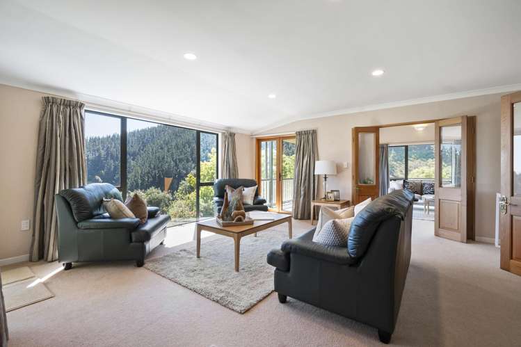 562 Turitea Road Turitea_11