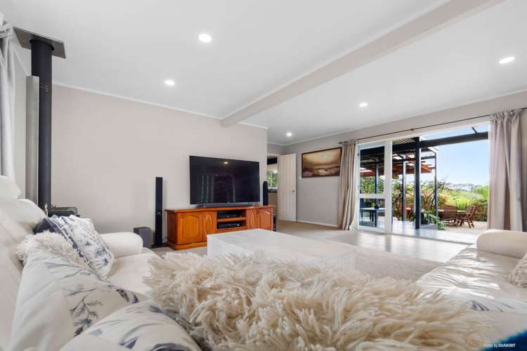 96 Hatton Road Awhitu_7