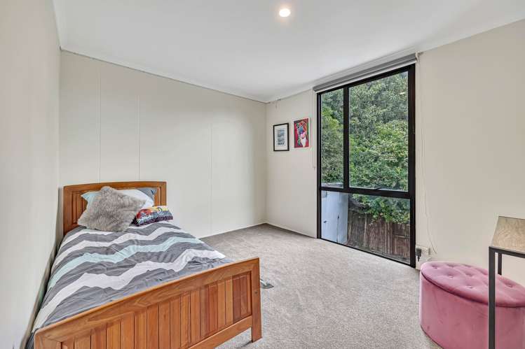 2/11 Leonard Road Mount Wellington_10