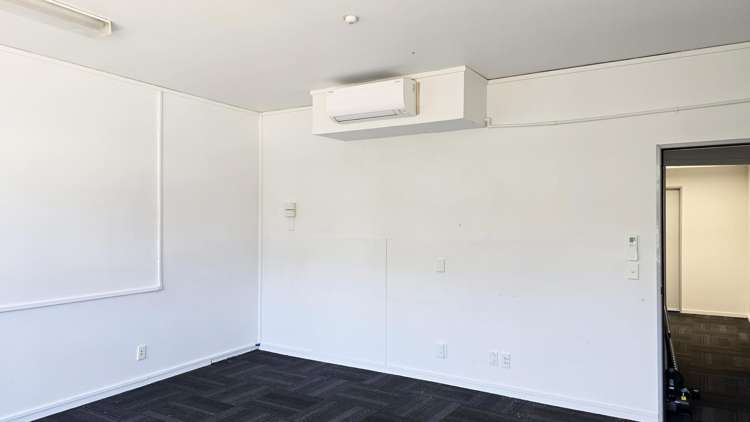 Level 1/132 Eleventh Avenue Tauranga Central_1