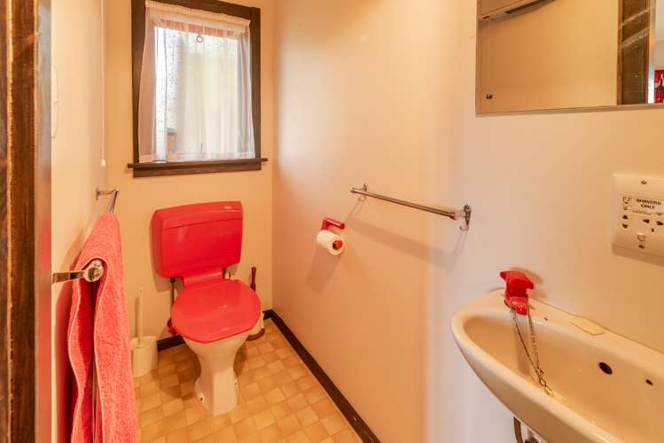 42 Watson Street Akaroa_13