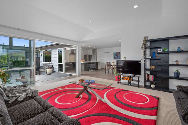 13 Kipling Crescent Owhata_6